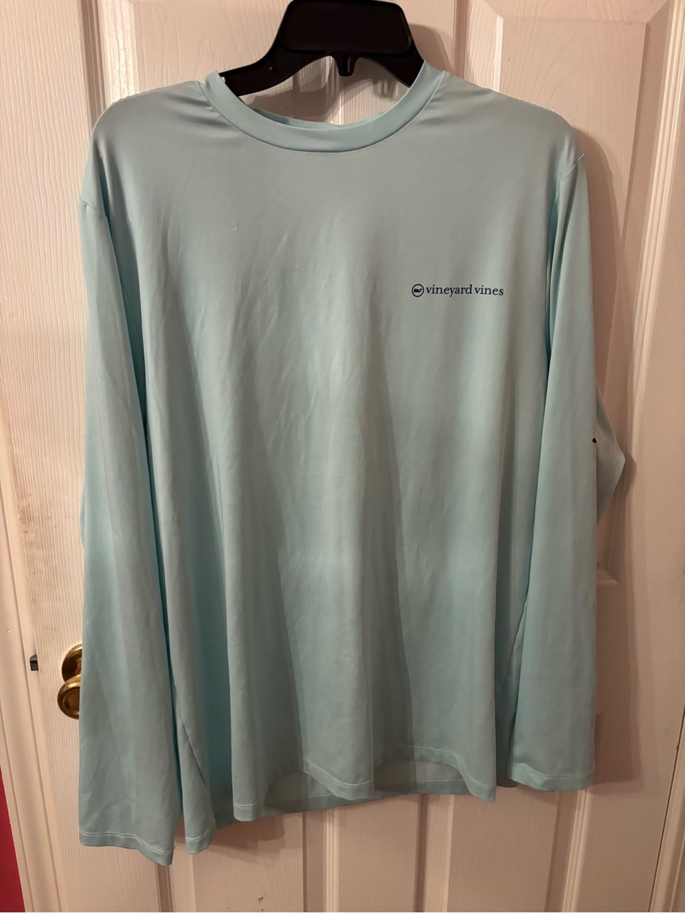 Vineyard Vines Light Aqua Long-Sleeve Performance top SZ MED GOOD USED